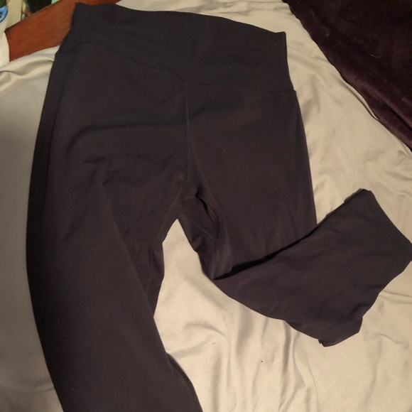 Buffbunny Live Capri Leggings - Picture 2 of 4